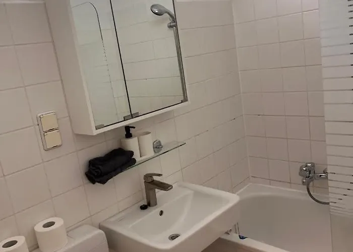 Alexanderplatz Fresh Adorable * ברלין