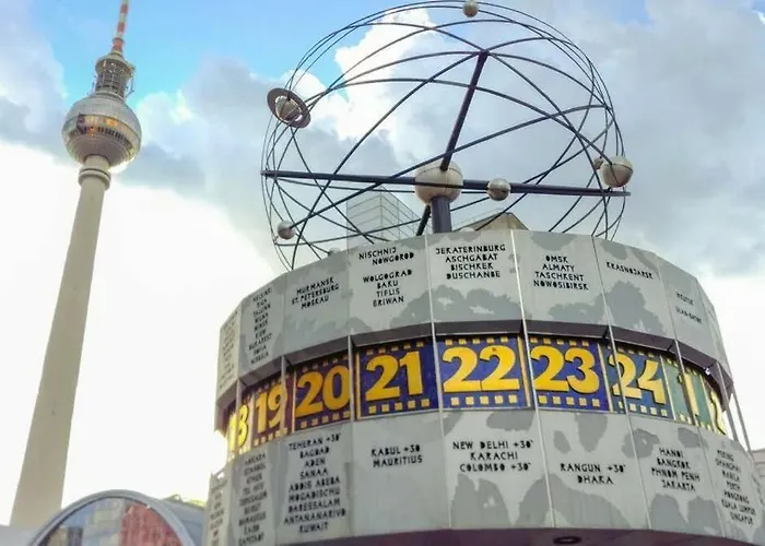 Alexanderplatz Fresh Adorable ברלין