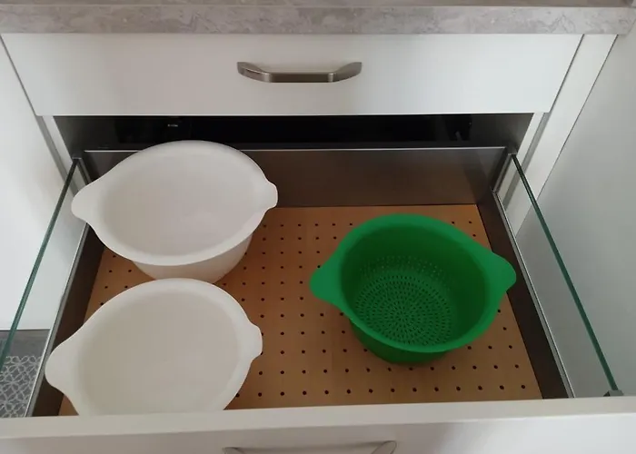 Alexanderplatz Fresh Adorable * ברלין